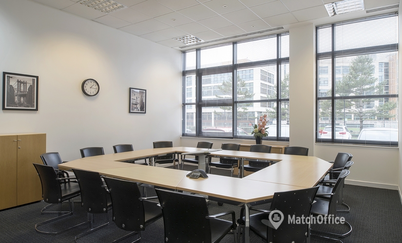  Meeting room for rent in Cardiff, Falcon Drive, 100 m² - MatchOffice.co.uk