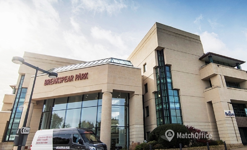 Meeting room hire in Hemel Hempstead, Ground Floor, 100 m² - MatchOffice.co.uk