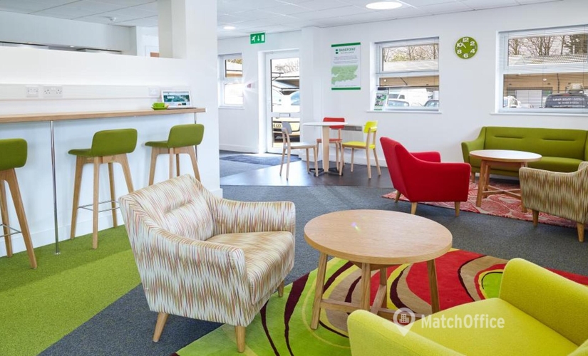 Meeting room in High Wycombe, Lincoln Road, 100 m² - MatchOffice.co.uk