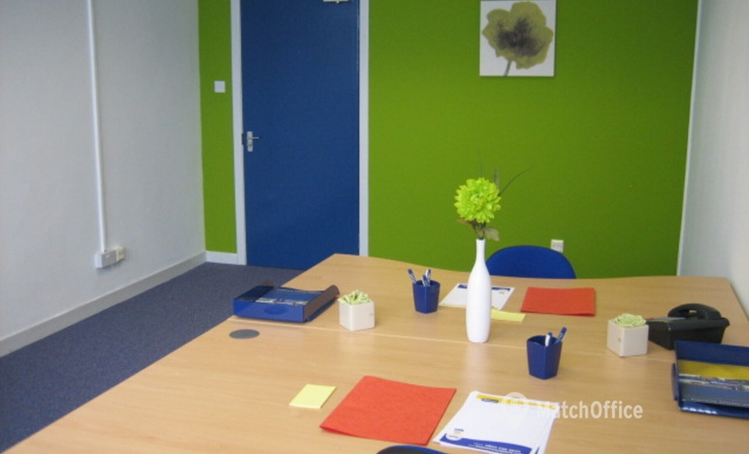 Meeting room Mitchelston Drive, Mitchelston Industrial Estate KY1 3NB Kirkcaldy