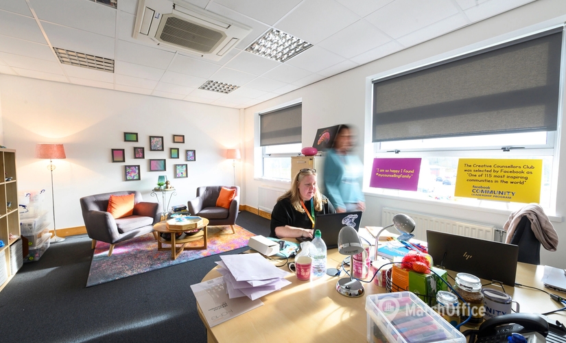 49 m² Conference space in Ellesmere Port, North Road (CH65 1BW) - 1 | MatchOffice.com