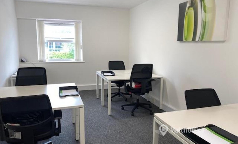  Meeting room for rent in Windsor, Thames Court, 22 m² - MatchOffice.co.uk