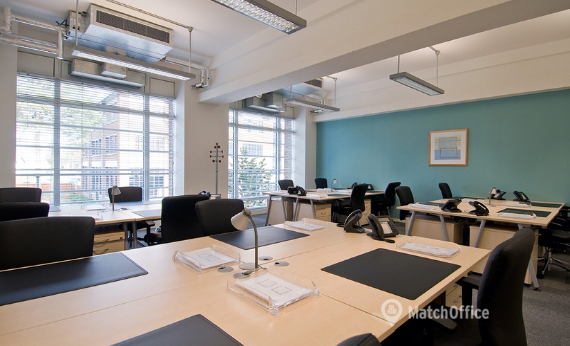  Meeting room hire in Farnborough, The Hub, 30 m² - MatchOffice.co.uk