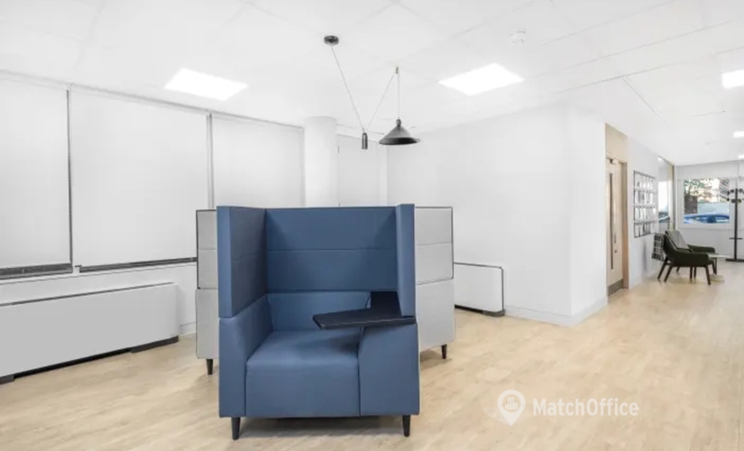  Business center  in Farnham, Town Hall Buildings, 20 m² - MatchOffice.co.uk