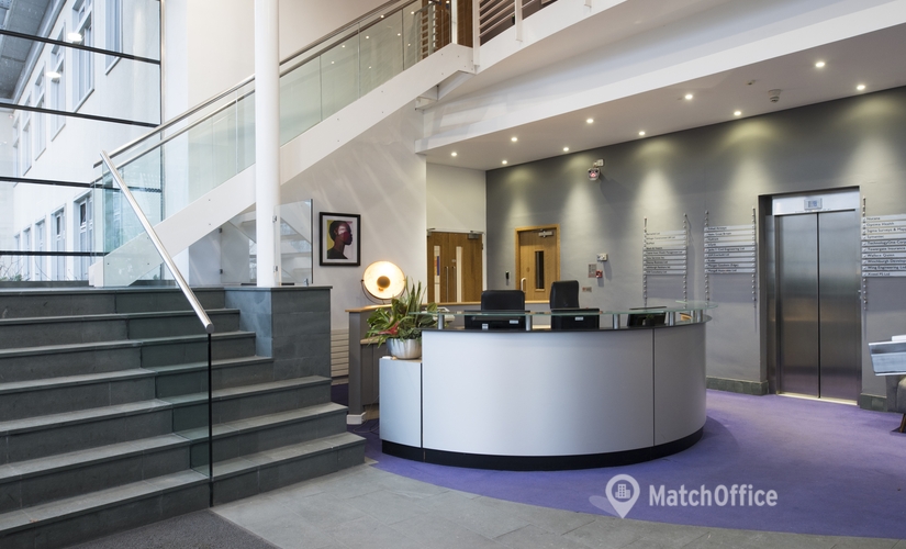 Meeting room hire in Edinburgh, 10 Lochside Place, 20 m² - MatchOffice.co.uk