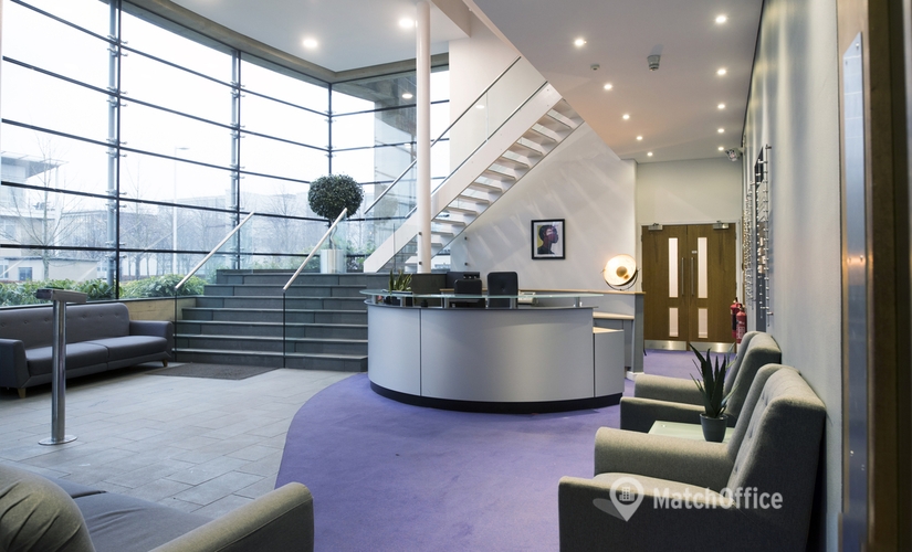 Meeting room hire in Edinburgh, 10 Lochside Place, 20 m² - MatchOffice.co.uk