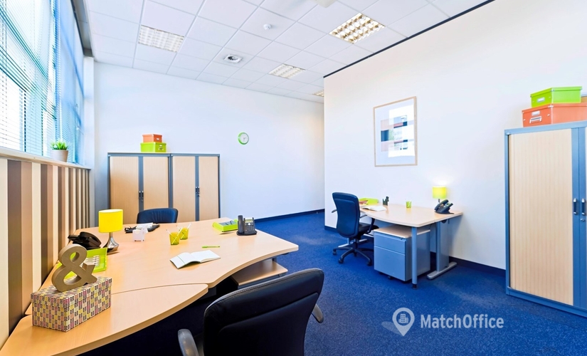  Meeting room hire in Central London, 18 Soho Square, 20 m² - MatchOffice.co.uk