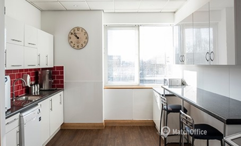  Meeting room for rent in West London, Highbridge, 100 m² - MatchOffice.co.uk