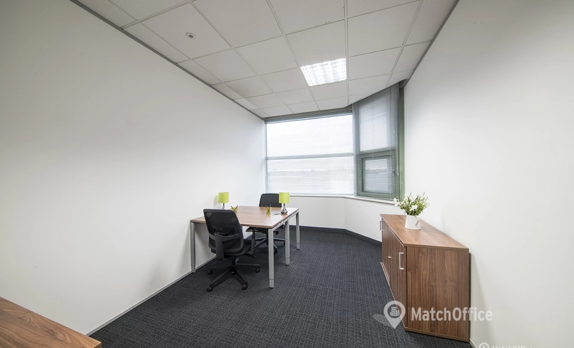  Meeting room for rent in Reading, Imperial Way, 100 m² - MatchOffice.co.uk