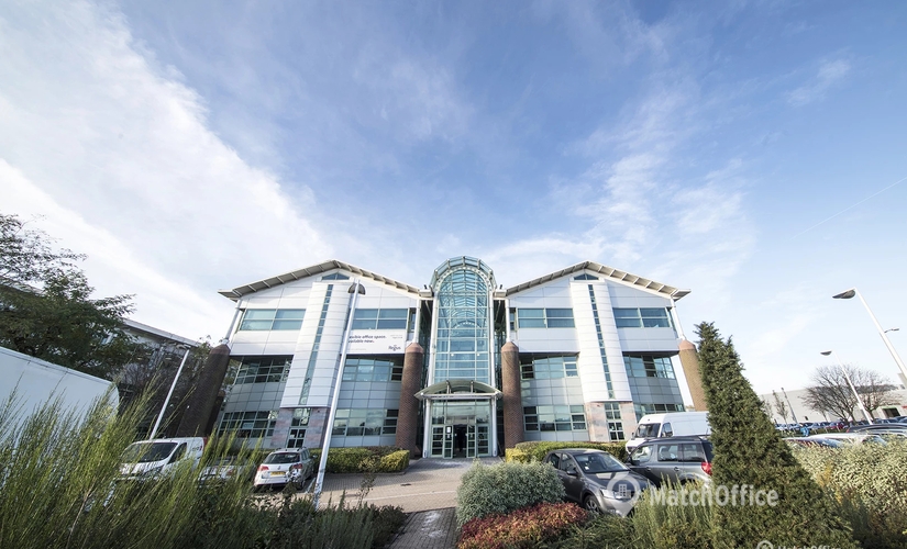  Meeting room for rent in Reading, Imperial Way, 100 m² - MatchOffice.co.uk