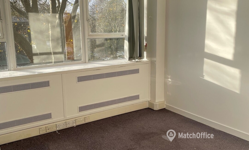 Meeting room for rent in Birmingham Centre, Castle Mill, 50 m² - MatchOffice.co.uk