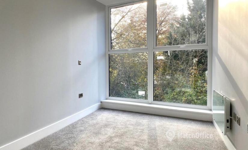 Business center Restmor Way SM6 7AH Wallington