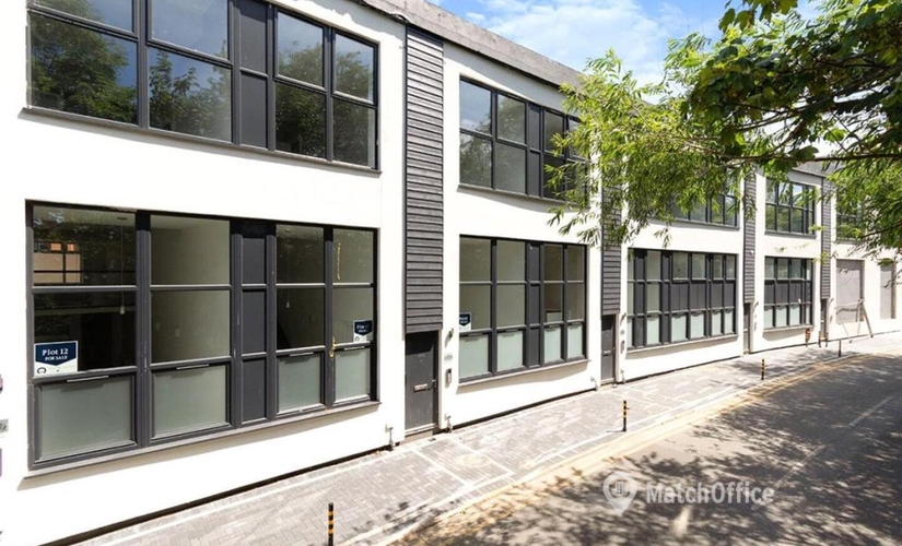 50 m² Business space in Wallington, Restmor Way (SM6 7AH) - 2 | MatchOffice.com