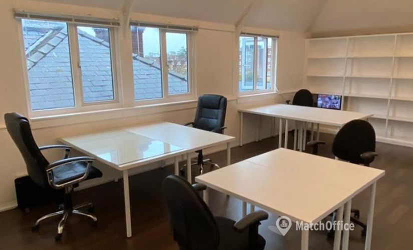 Business center Claremont Road 6 KT6 4QU South London