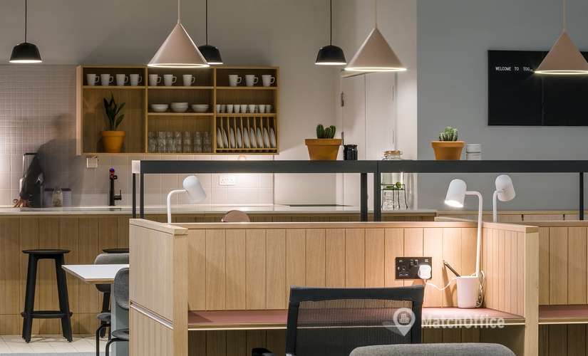 Business center 84 Eccleston Square SW1V 1NP The City of London