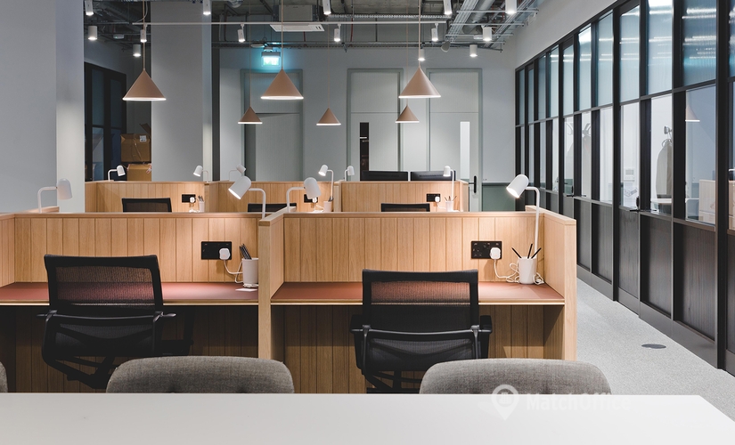100 m² Serviced office in The City of London, 84 Eccleston Square (SW1V 1NP) - 1 | MatchOffice.com
