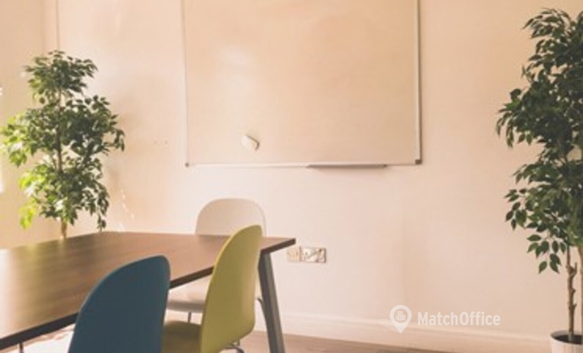 Meeting room 42 Westbourne Grove W2 4UW The City of London