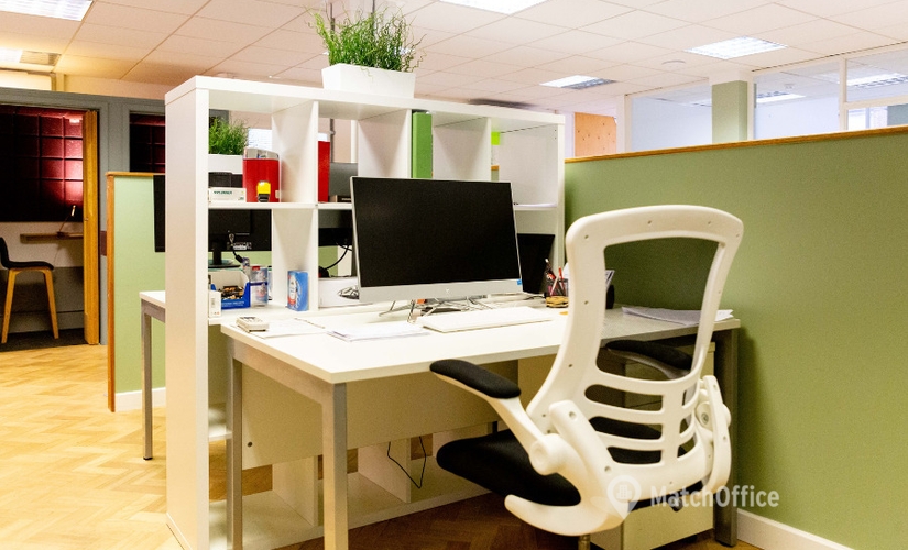 8000 m² Coworking  in Surrey, Commercial Way 14 (GU21 6ET) - 4 | MatchOffice.com