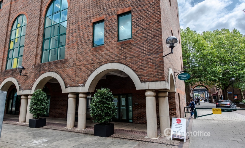  Meeting room for rent in East London, 16 Pepper St, 20 m² - MatchOffice.co.uk