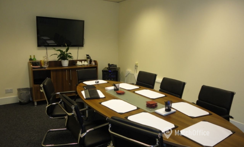 200 m² Serviced office in Greater Manchester, Adelaide St (OL10 4HF) - 2 | MatchOffice