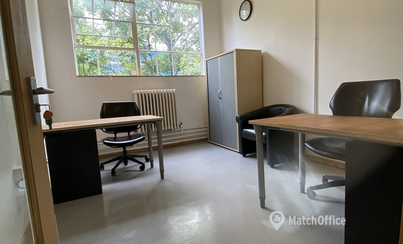 50 m² Business center in North London, Hornsey Road 465C (N19 4DR) - 4 | MatchOffice.com