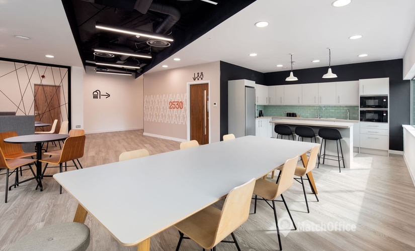 2000 m² Business center in Bristol, 2530 Aztec West (BS32 4AW) - 1 | MatchOffice