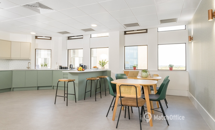  Office to rent in Surrey, Middle Walk 11, 5000 m² - MatchOffice.co.uk