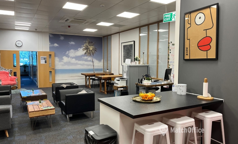 10 m² Business park in Crawley, Spectrum House (RH6 0LG) - 0 | MatchOffice.com