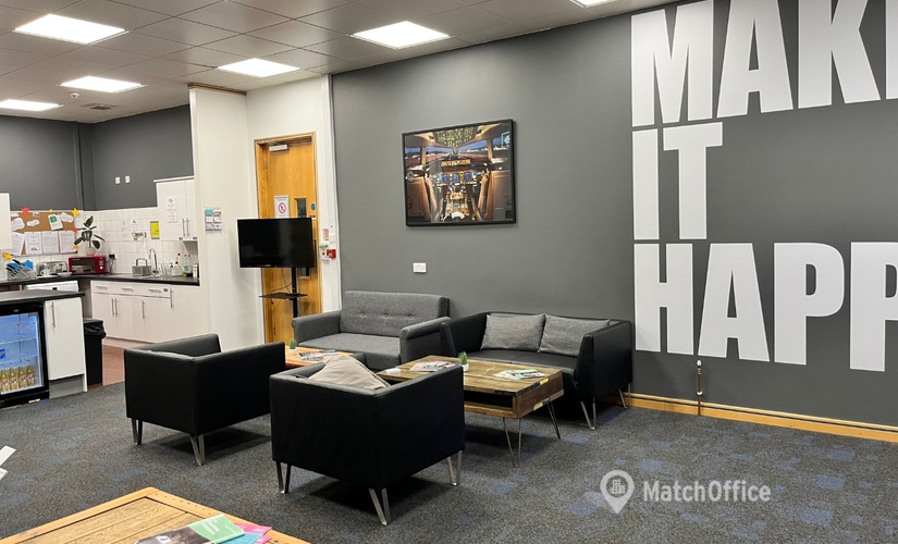 Business center Spectrum House. Beehive Ring Road RH6 0LG Crawley
