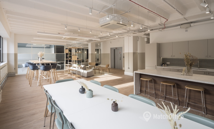 346 m² Serviced office in West London, 15 Long Lane (EC1A 9PN) - 1 | MatchOffice