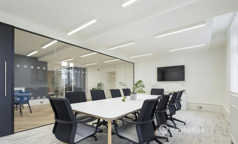 Business center 33 Cavendish Square W1G 0PW West London