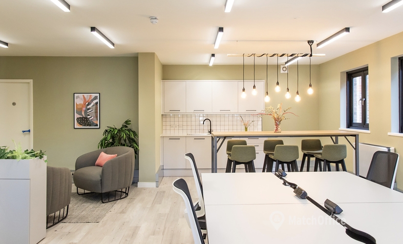 Office Hatchers Yard SE1 3LE East London