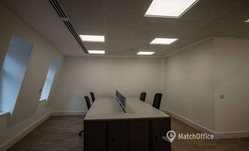 Office for rent in West London, Berkeley Street 12, 155 m² - MatchOffice.co.uk