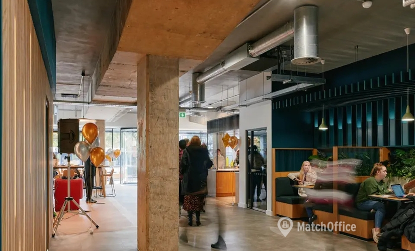 58 m² Business space in Altrincham, Stamford New Road (WA14 1EP) - 1 | MatchOffice