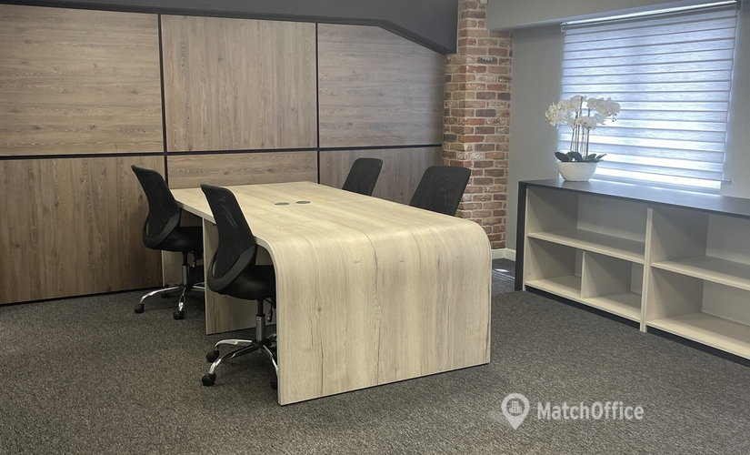 Business centre in Farnborough, Invincible Road 30, 1041 m² - MatchOffice.co.uk