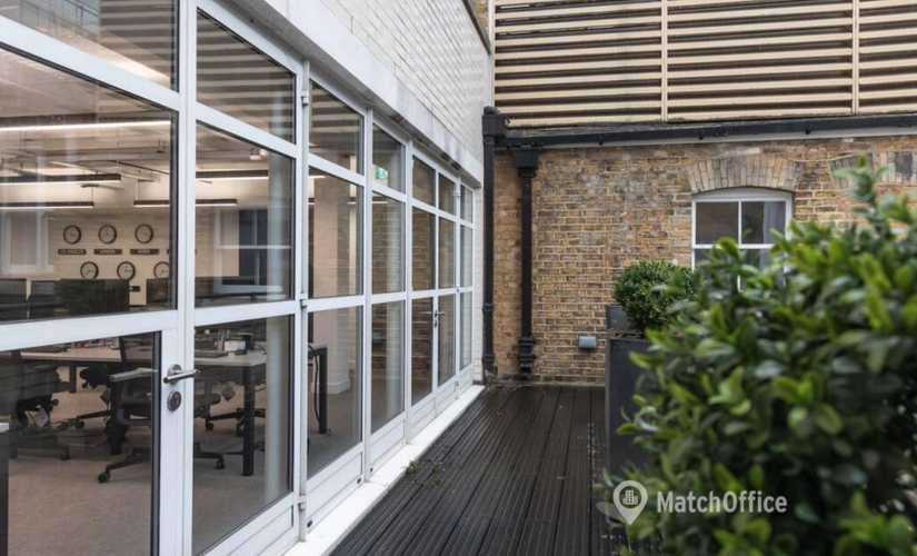 Business center 2 Throgmorton Avenue EC2N 2DG West London