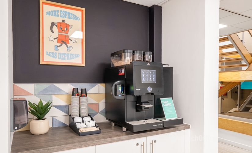 Office for rent in Leeds City Centre, Coal Road 120, 280 m² - MatchOffice.co.uk