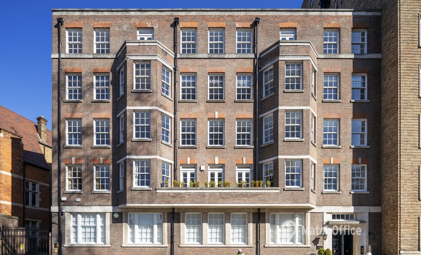 Business center 10-11 Charterhouse Square EC1M 6EE The City of London