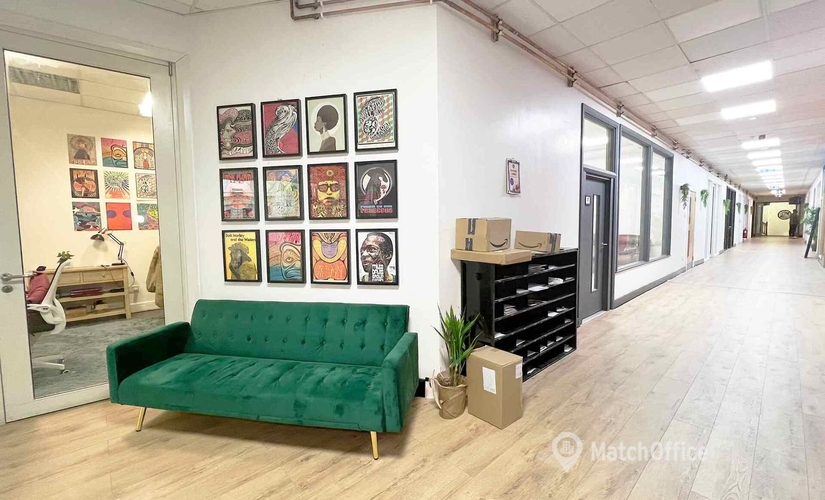 Office High Road Leyton 679 E10 6RA East London