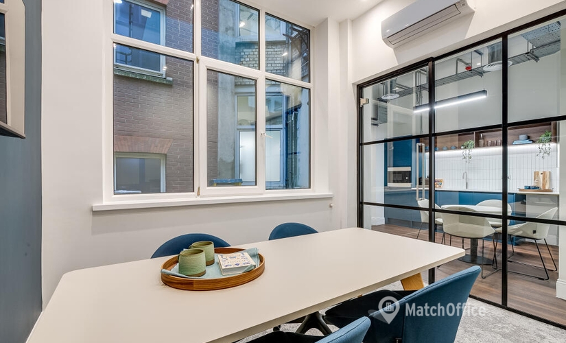 190 m² Business center in West London, 8 Laurence Pountney Hill (EC4R 0BE) - 2 | MatchOffice
