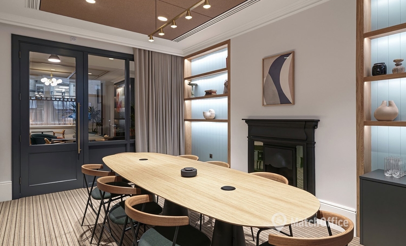 Office Salisbury House EC2M 5SQ The City of London