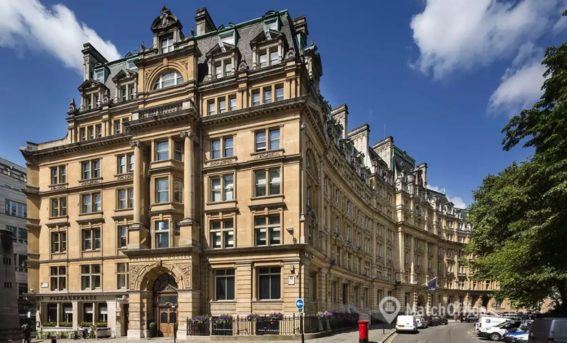 Office Salisbury House EC2M 5SQ The City of London