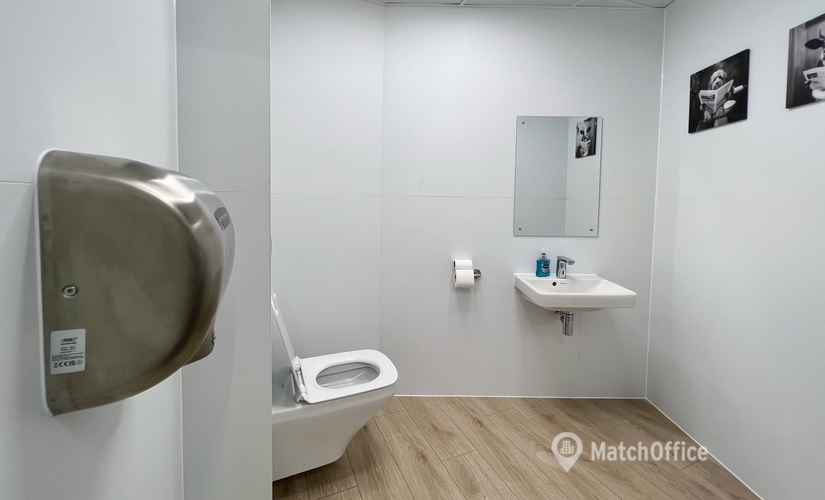 Meeting room for rent in West Bromwich, Birmingham Road 110, - MatchOffice.co.uk