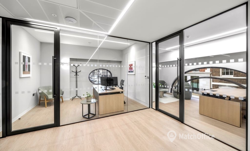 Business center 30 Saint James's Square SW1Y 4AL West London