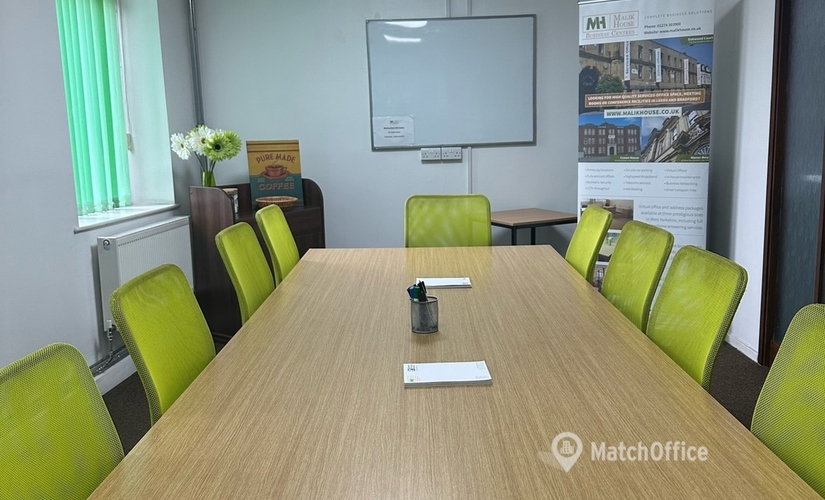 Business center Oakwood Court BD8 8JY Bradford