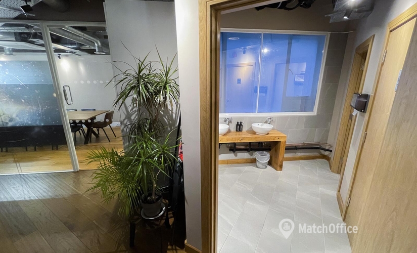 Office Great Eastern Street 64 EC2A 3QR Central London