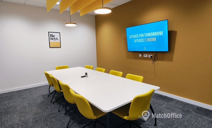 Office space space in Leeds City Centre, Millshaw Park Ln, 150 m² - MatchOffice.co.uk