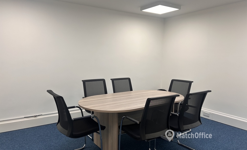 Conference room in Bath and North East Somerset, Queen Street 4 (BA1 1HE) - 2 | MatchOffice.com