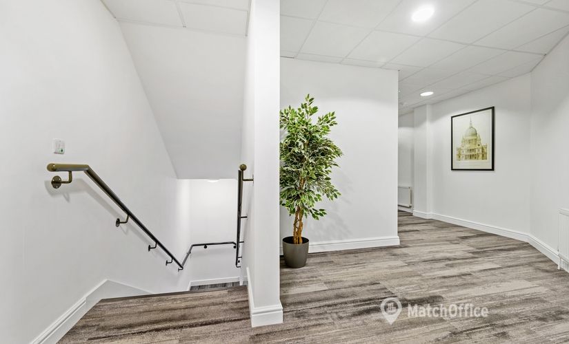 Office Tetbury Road, Cirencester GL7 6JJ Gloucestershire