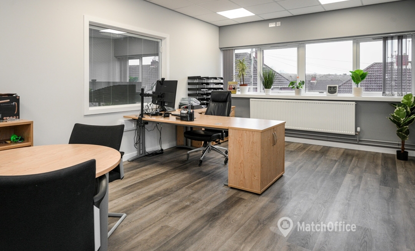  Business center  in Gateshead, Queen Street 117, 200 m² - MatchOffice.co.uk